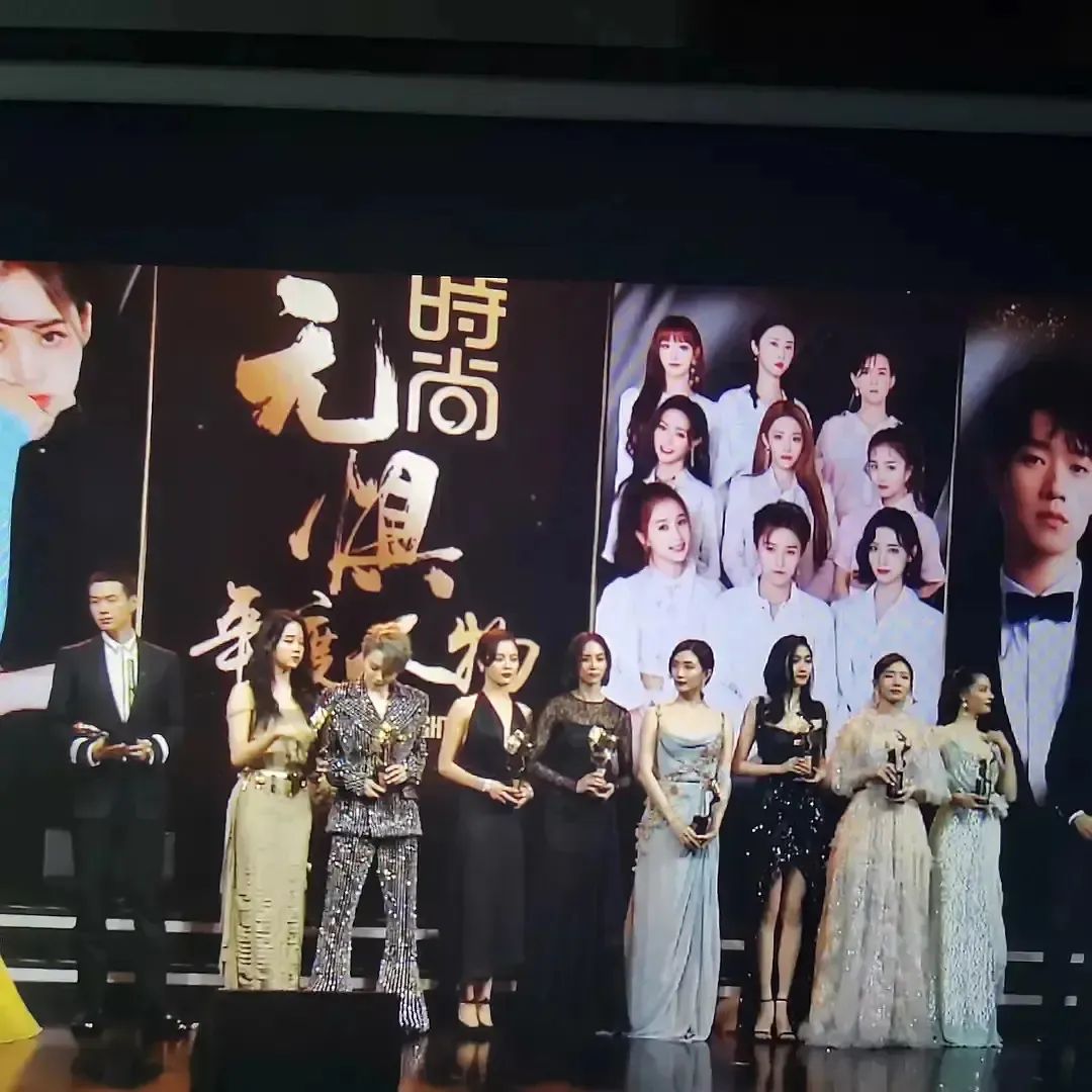 Female star constructs collect field! Search anger is not heated up to become angry on Wang Ju, 