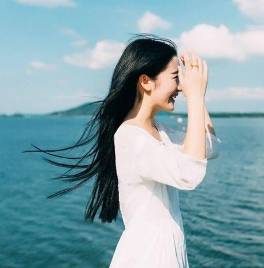 女人发抖音最火的句子 高级有质感的句子图片