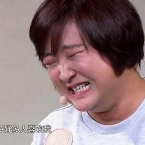 悲惨的贾玲：母亲早逝，吃胖几十斤，被渣男抛弃还遭到诋毁