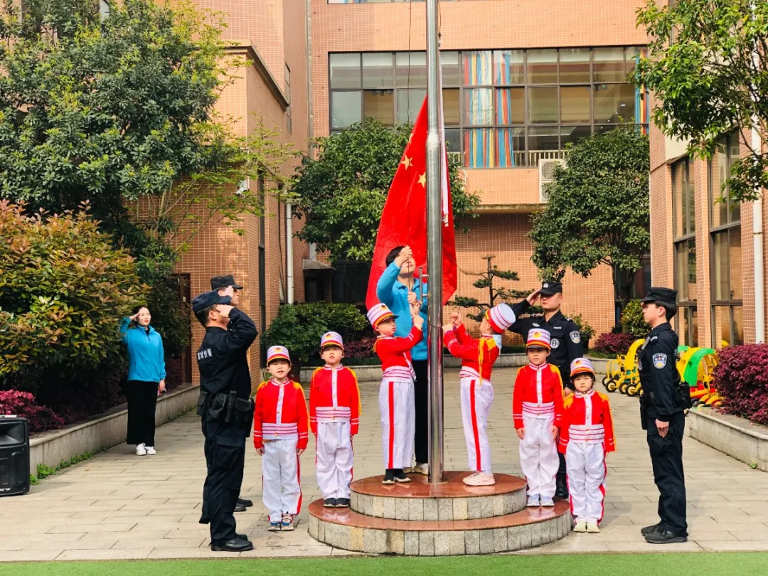 我为群众办实事|安全从娃娃抓起 湘潭高新公安进校园