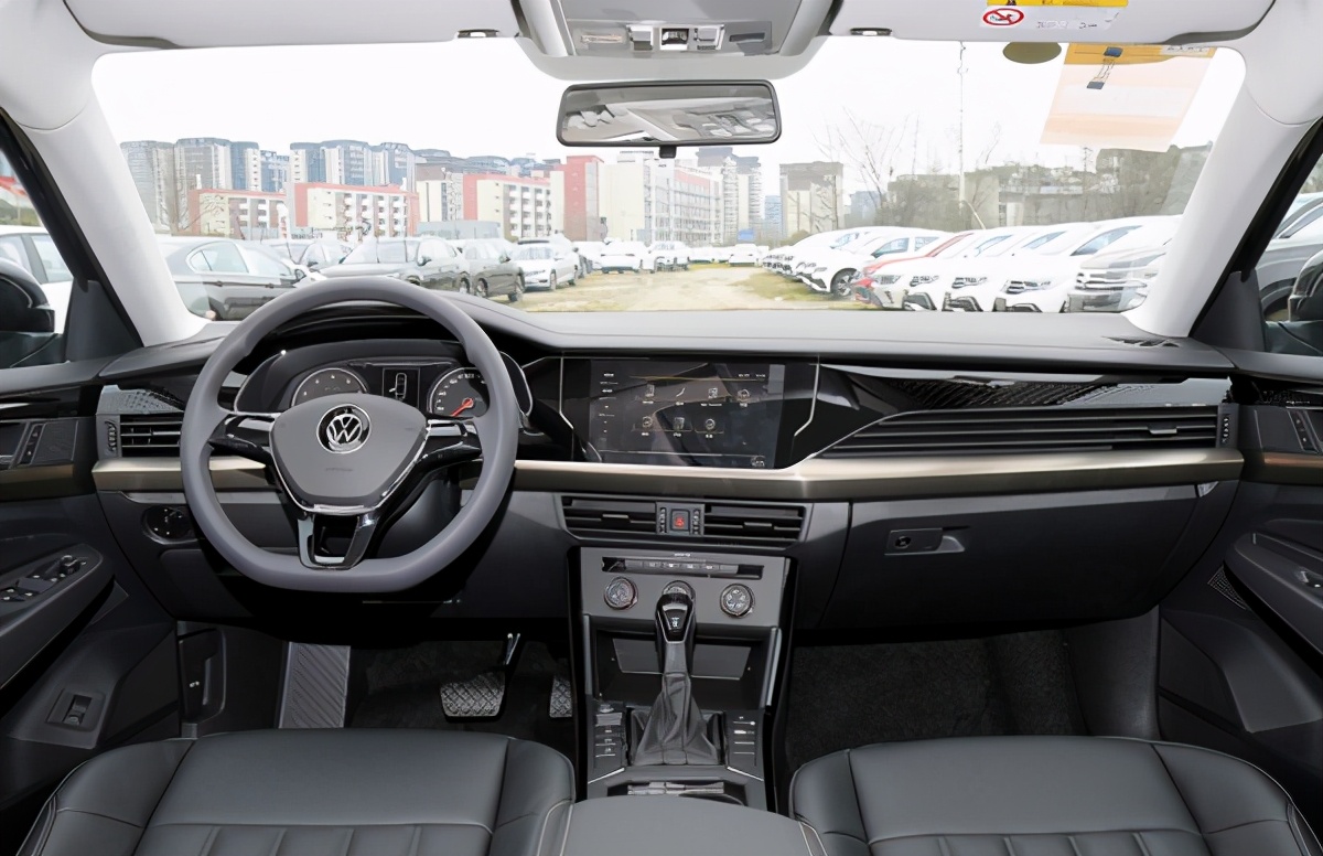 2021款大众帕萨特，2.0T动力强，质量怎么样