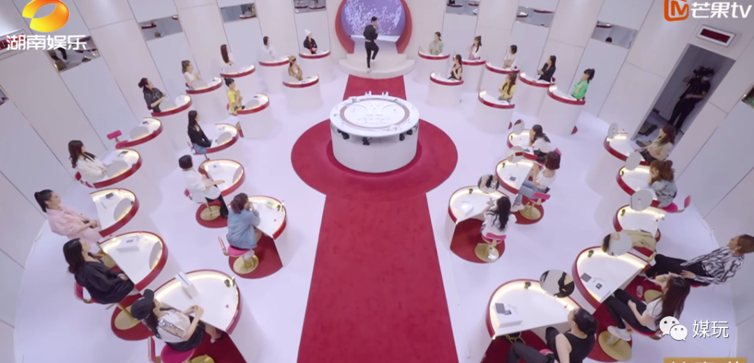 从节目制作角度，分析《乘风破浪的姐姐》的“