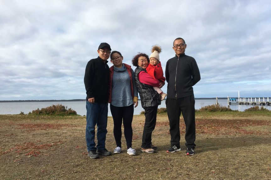 为移民拼了！澳洲华人夫妇斥$8.8万巨资，包机新西兰一日游