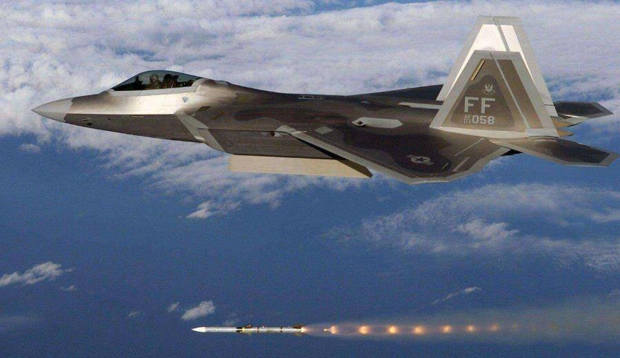 3架歼20打不过1架F-22？美媒或许会说：3架轰20比不