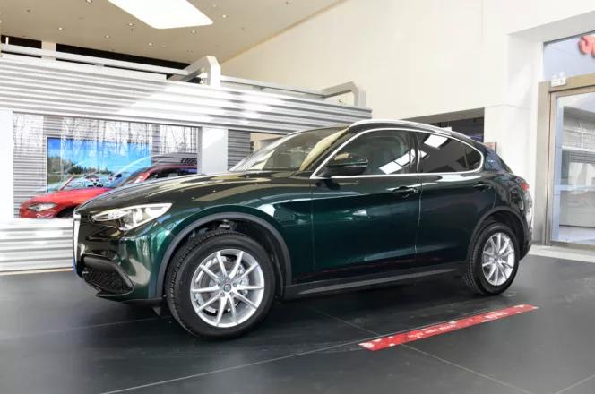 比亚迪将向红旗提供刀片电池，威马汽车即将上市