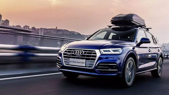 一降再降，奥迪Q5L跌破30万，这次不用担心卖不出