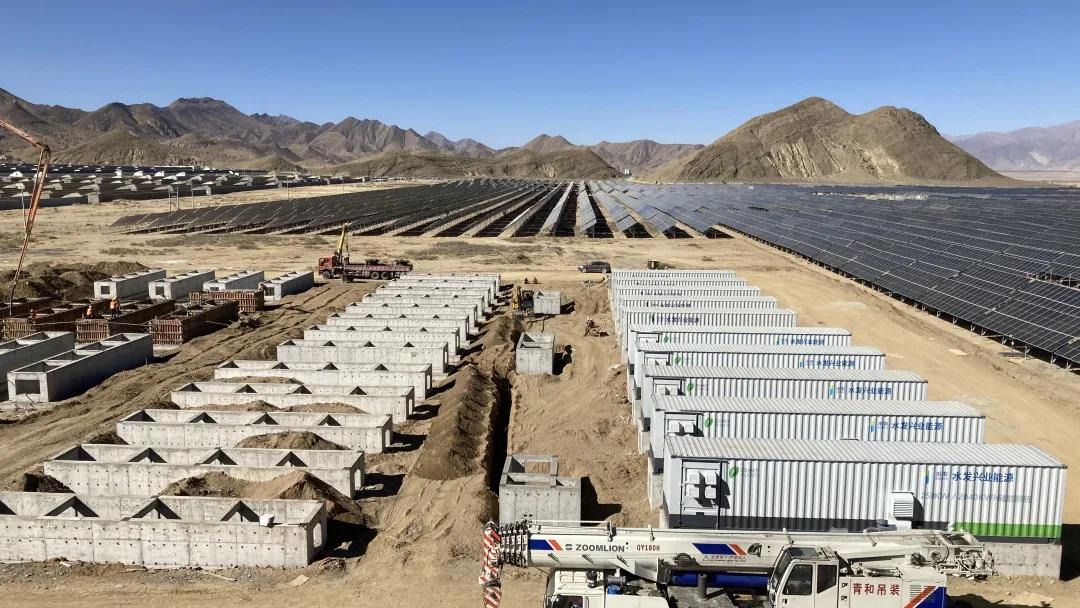 正泰发力！西藏50MW“光伏+储能”综合能源示范项目并网发电