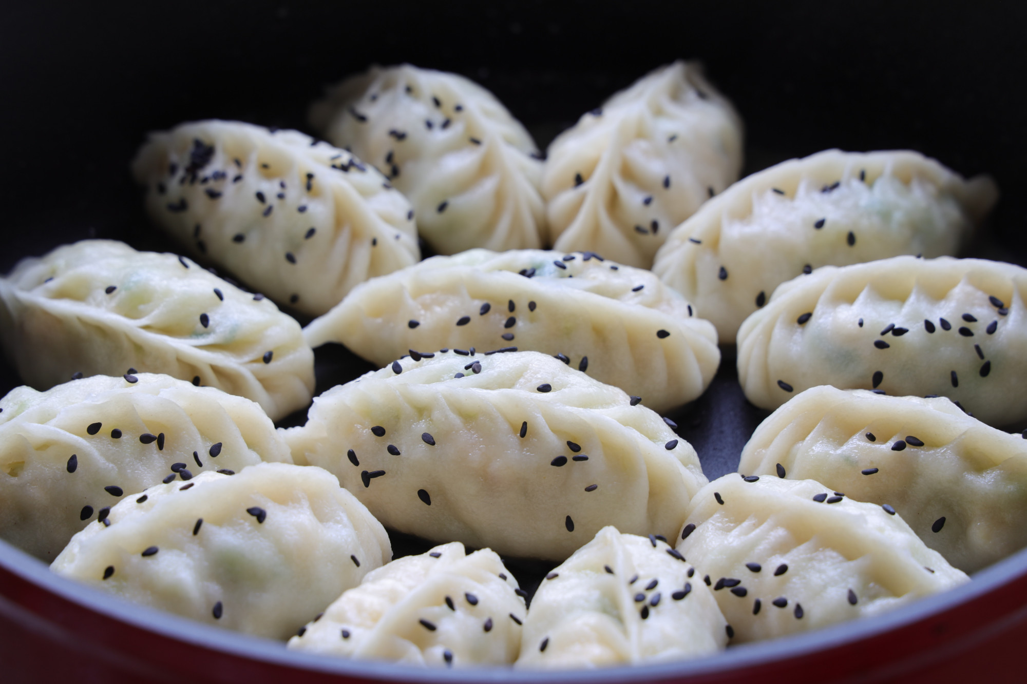 包菜還可以這樣吃，皮薄餡大，金黃酥脆，一人吃一盤都不膩，香