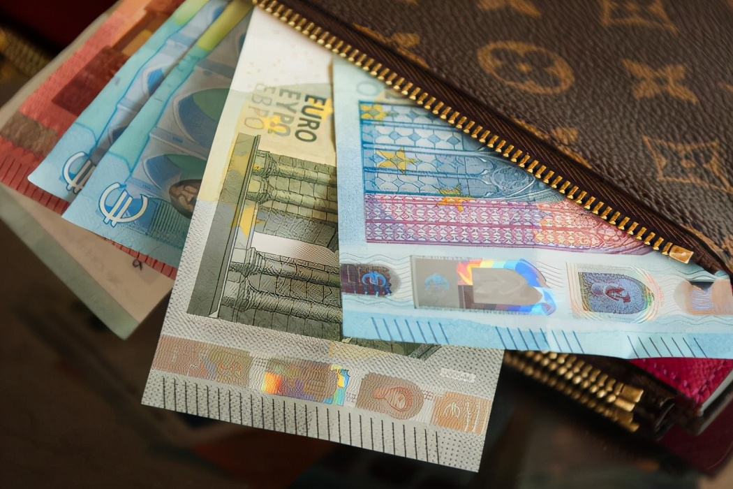 股东有多个继承人，股权应该如何继承？