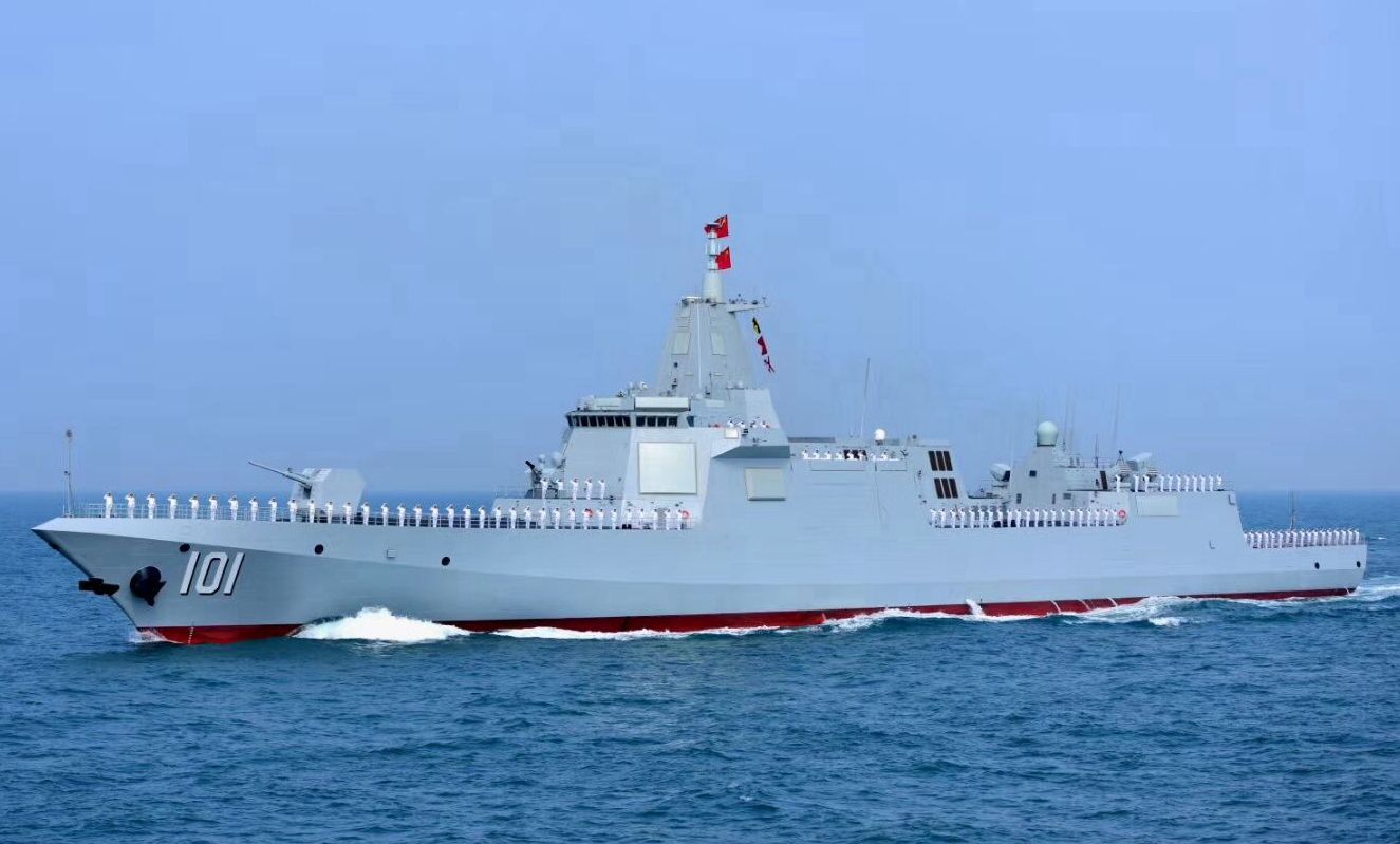 轮到中国“航行自由”！我海军穿越日本南北海峡，自卫队敢怒不敢言