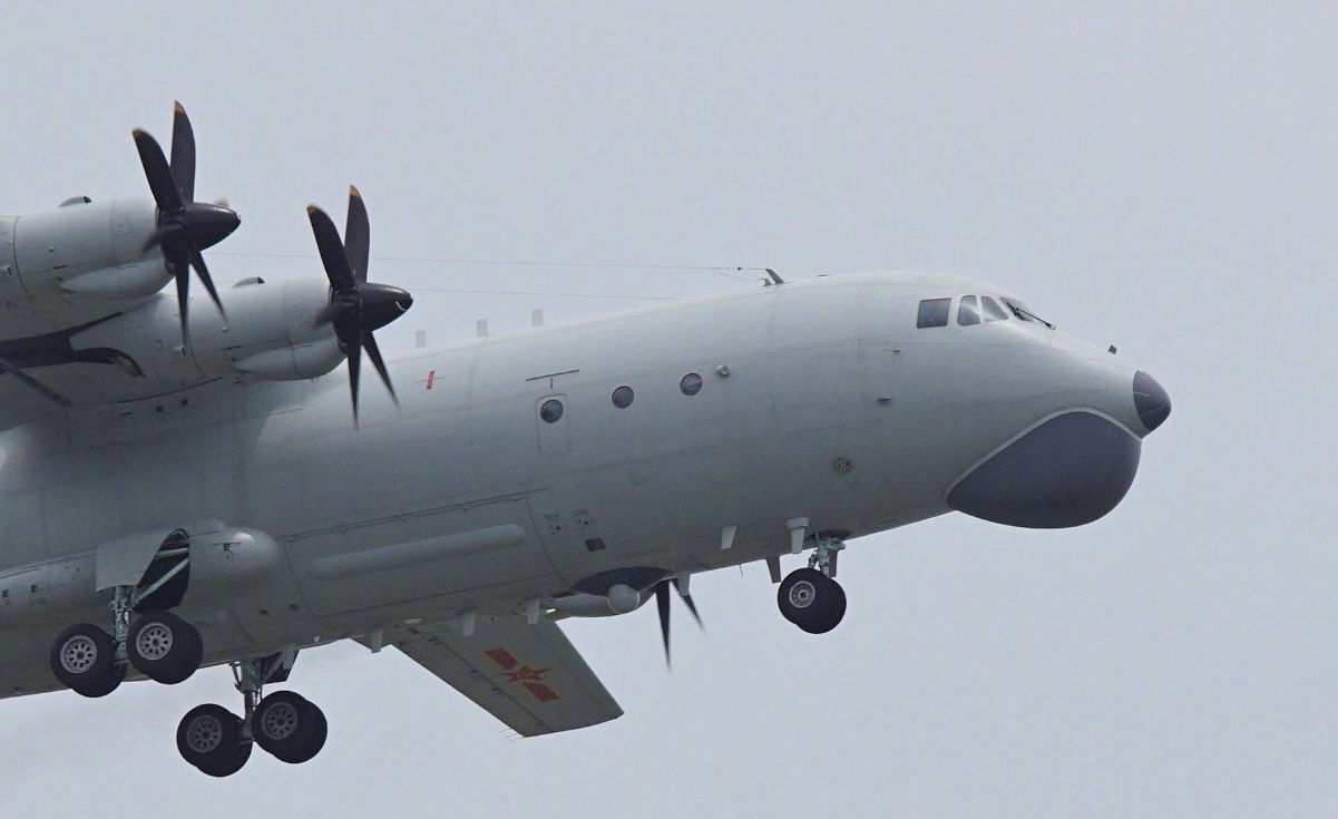 ��8Q��Ǳ���кι���֮��������β�͡��ϵ����װ�ã�ֻ����������������