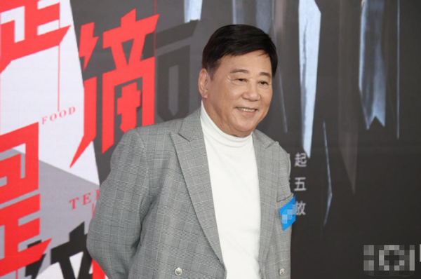 露面|78岁夏雨携子露面 满脸褶子下巴连脖子曾因儿子见女友生气一年