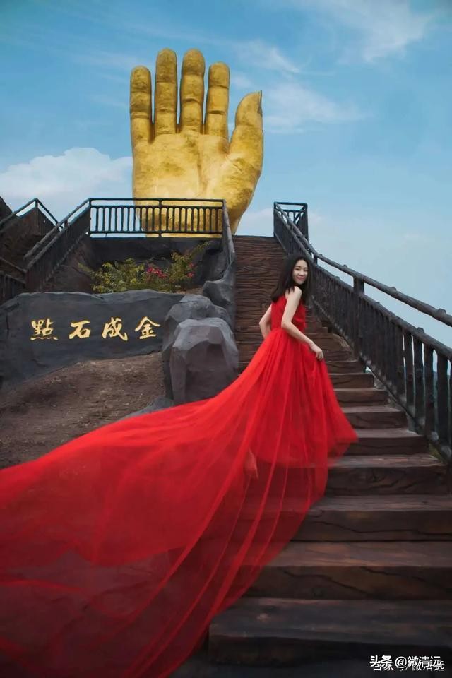 万众期待,广东首个峭壁上的旋转楼梯,你敢来挑战吗? 万众期待,广东首个峭壁上的旋转楼梯,你敢来挑战吗?