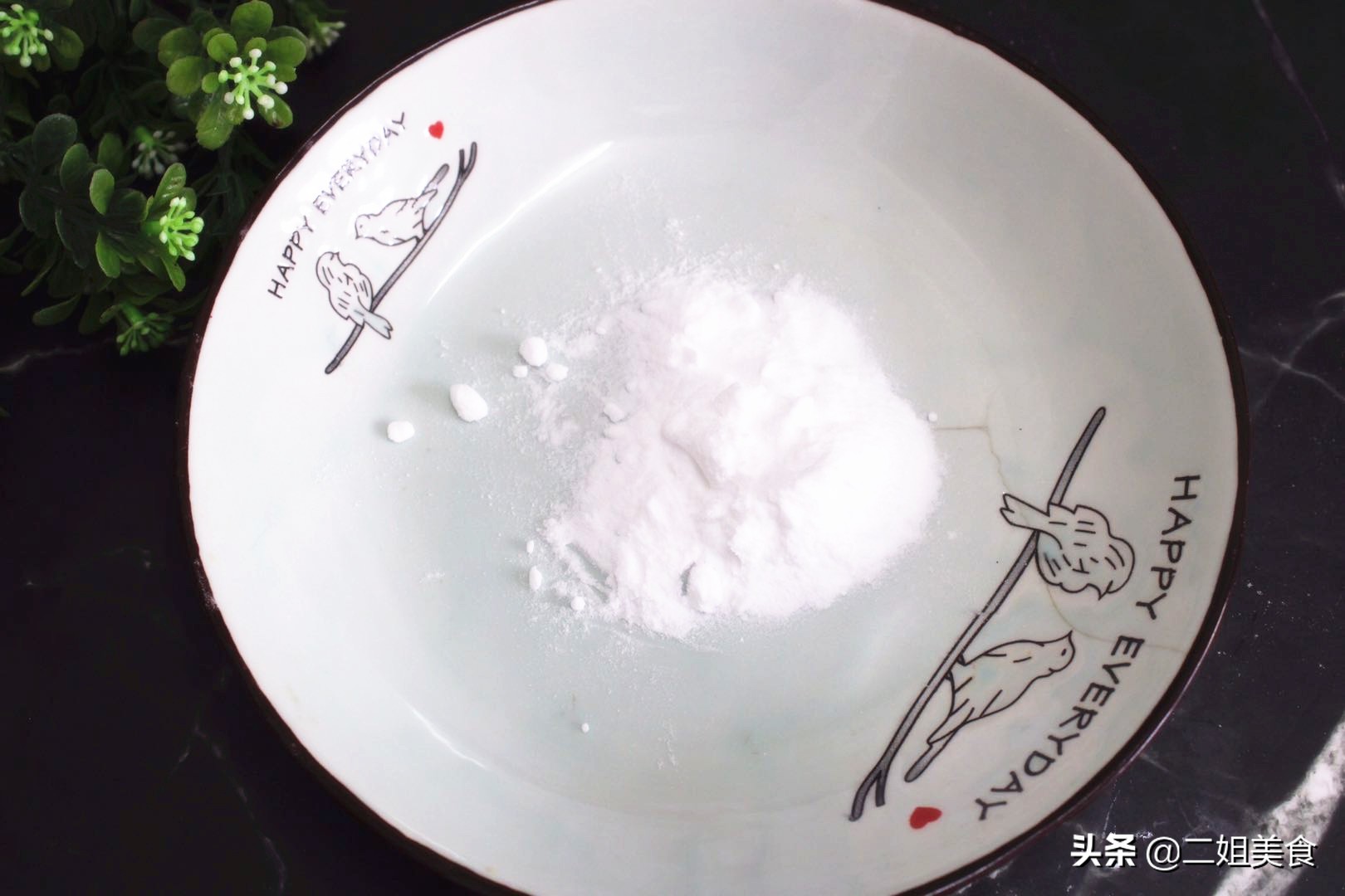 把剪刀放入小蘇打水中，太聰明了，用途花錢買不到，簡單還實用