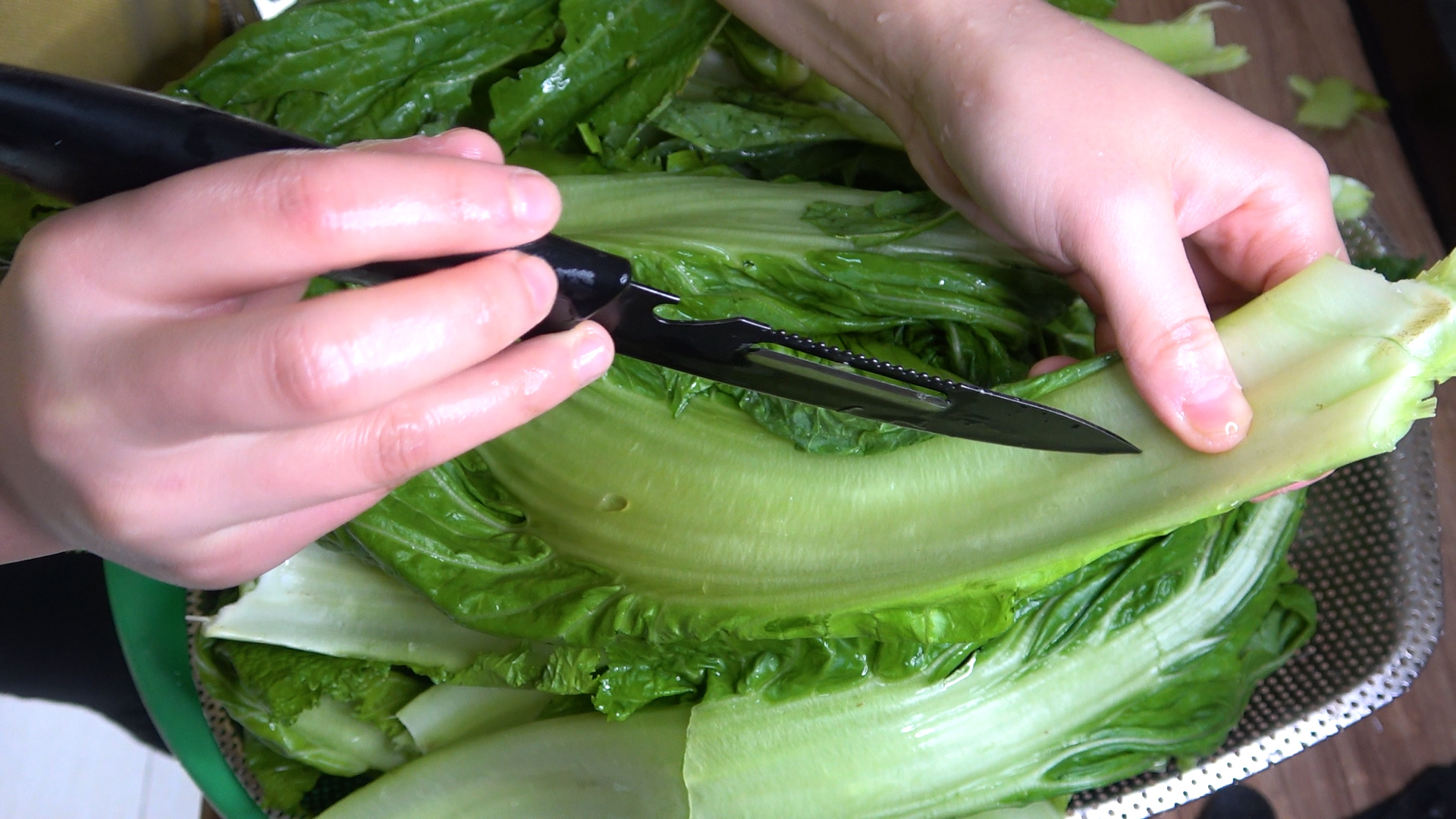 泡酸菜別只加鹽，30年老方法告訴你，又酸又脆，放一年不會壞