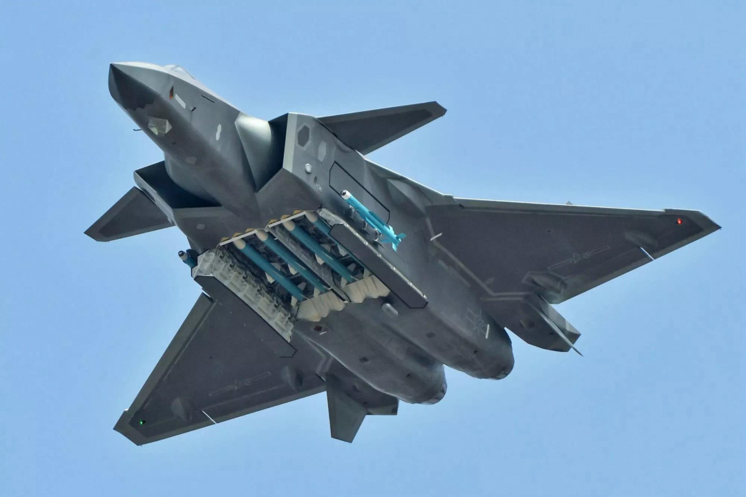 嘲讽还是命名？苏57被北约称为“重刑犯”，快来看看歼-20叫什么