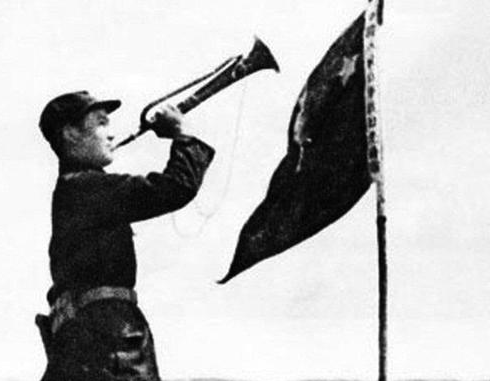 团长不敌敌军，小号兵：给我两个连，我来指挥