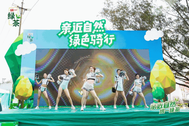 迎着阳光暖风，骑行在深圳玫瑰海岸，邂逅青春