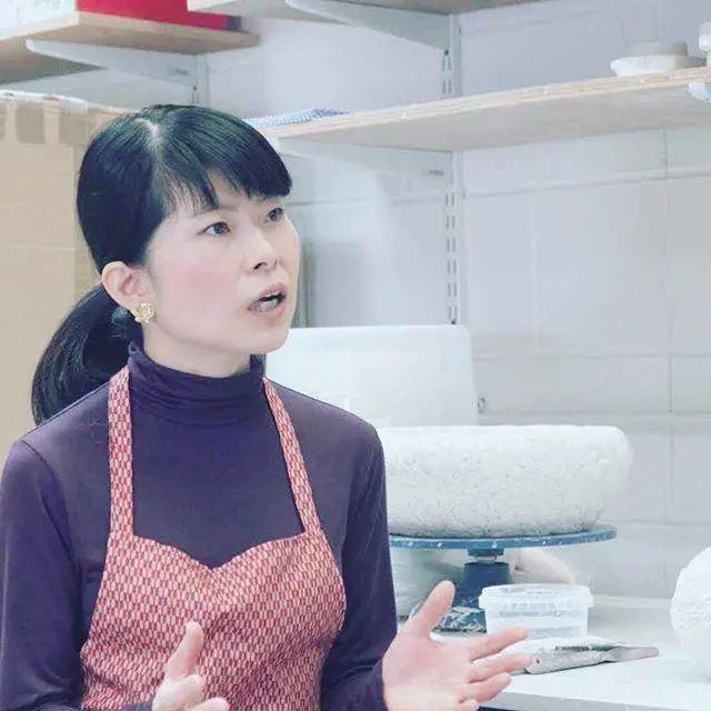 日本“变态”女艺术家，手中的雕塑作品自己会开花，细节让人震撼