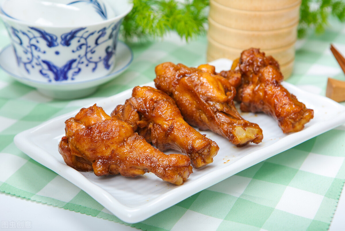 红烧鸡腿这样做，不油炸，不水煮，30分钟搞定，鲜嫩不柴真过瘾