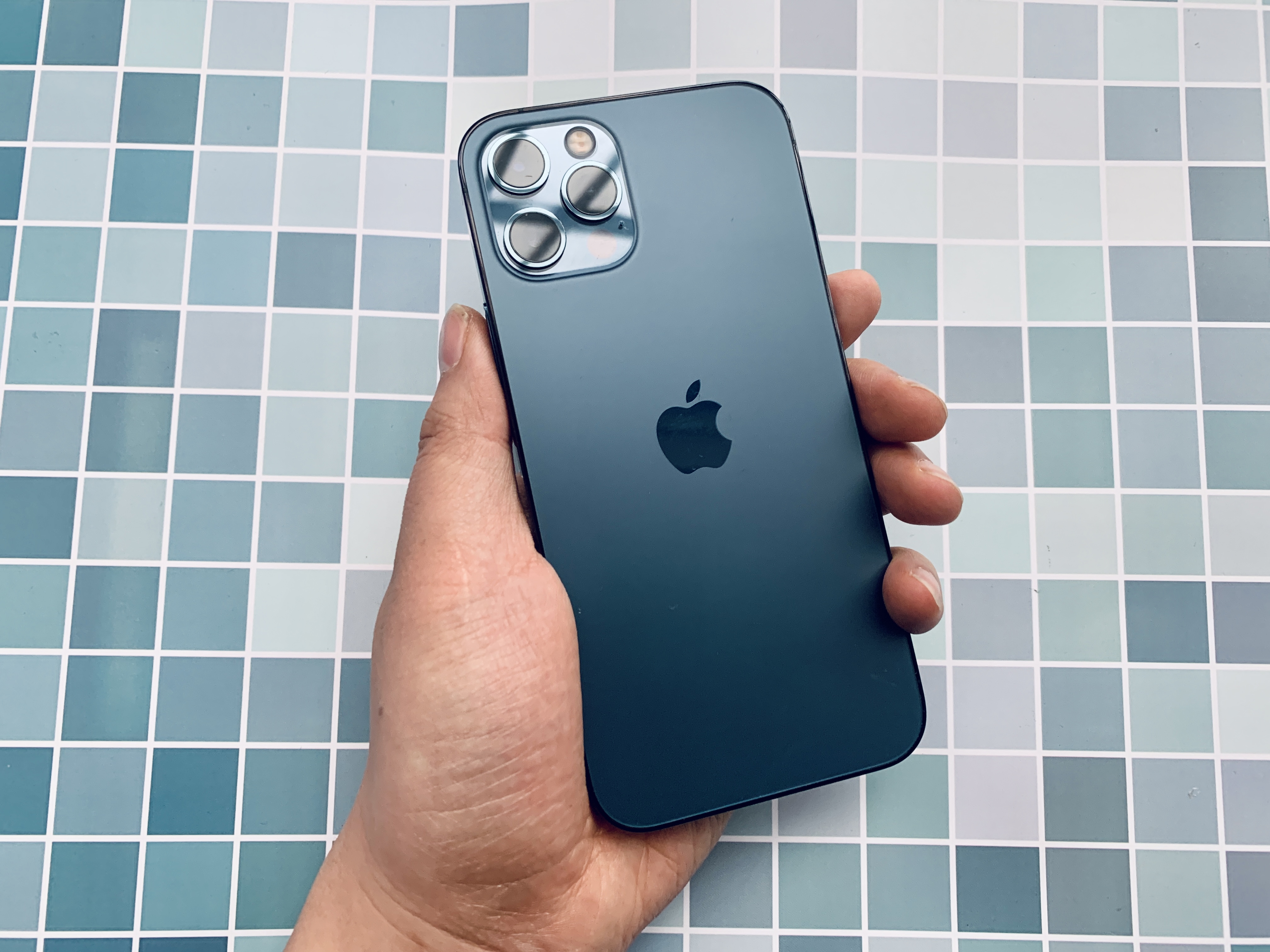 9299元Phone 12Pro是怎样的体验?分享奇葩感悟