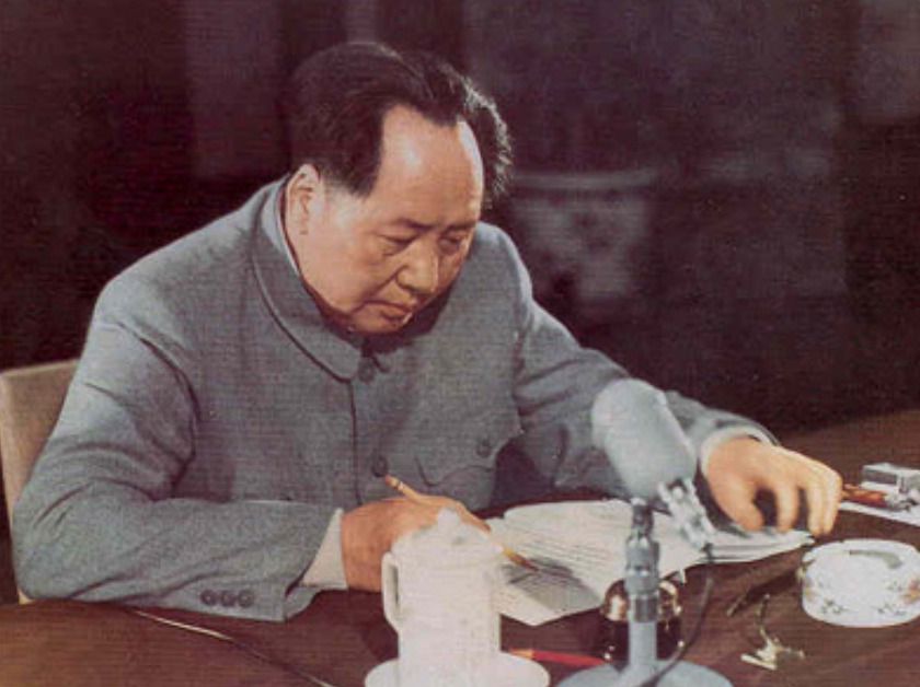 1969年国庆，美国派女特务刺杀毛主席，却被我党特工用美男计拿下