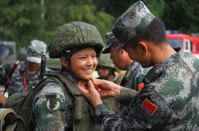 军人的妻子叫军嫂，那女兵的丈夫叫什么呢？下