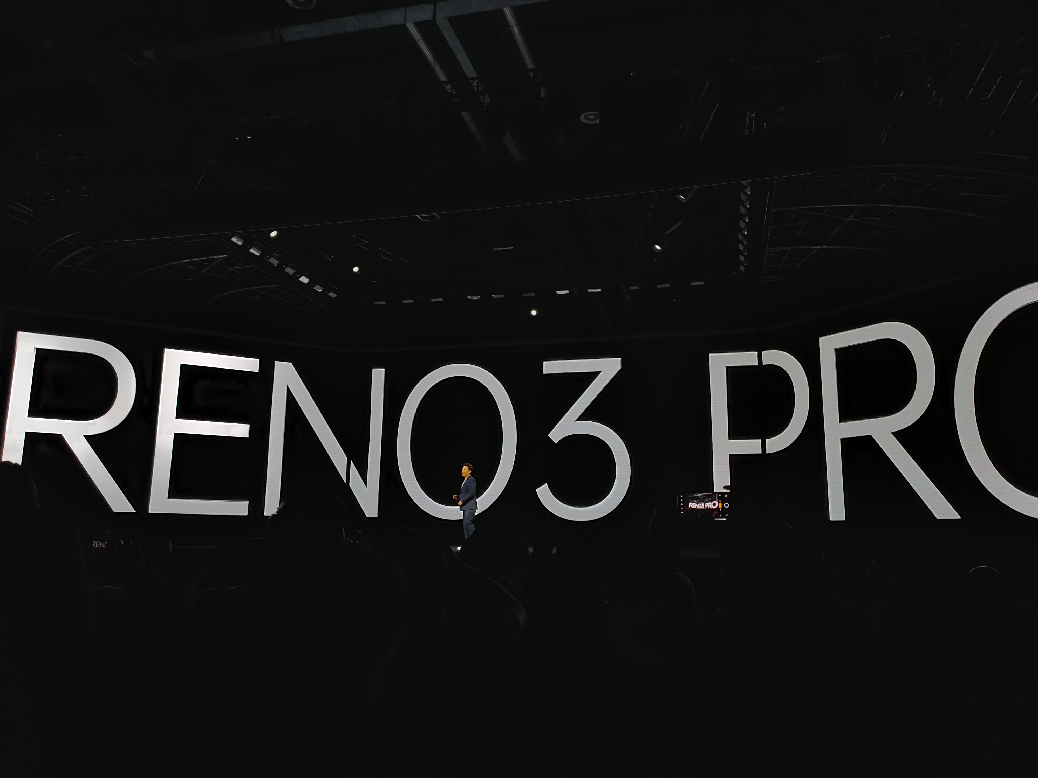 最能“拍”的5G手机：OPPO Reno3除了颜值实力更强