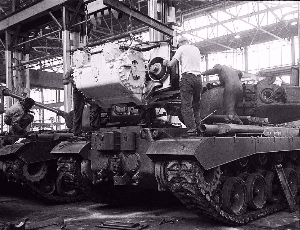 坦克是用柴油机好还是燃气轮机好？99式用柴油，M1用燃气轮机