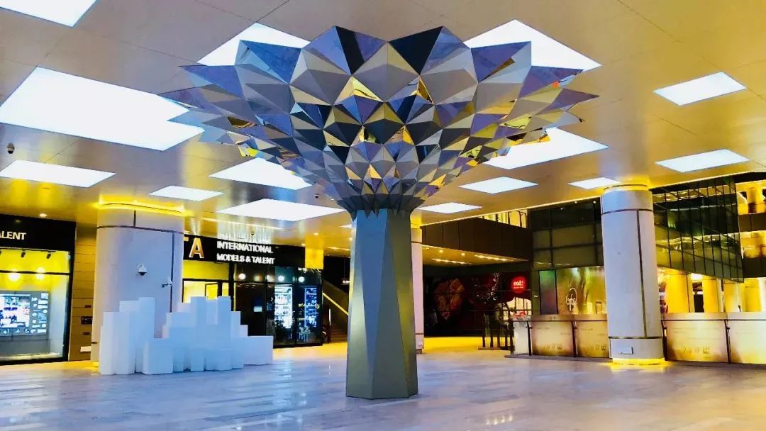 如何把这些"碍事"的柱子变成商场里的亮点?_零售地产_商业地产_中国商