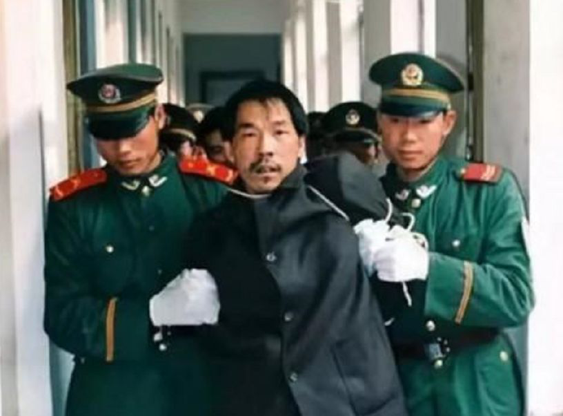 追熱點(diǎn)丨從“語文教師”到“殺人惡魔”，逃亡20年終被判死刑！一文回顧勞榮枝案始末