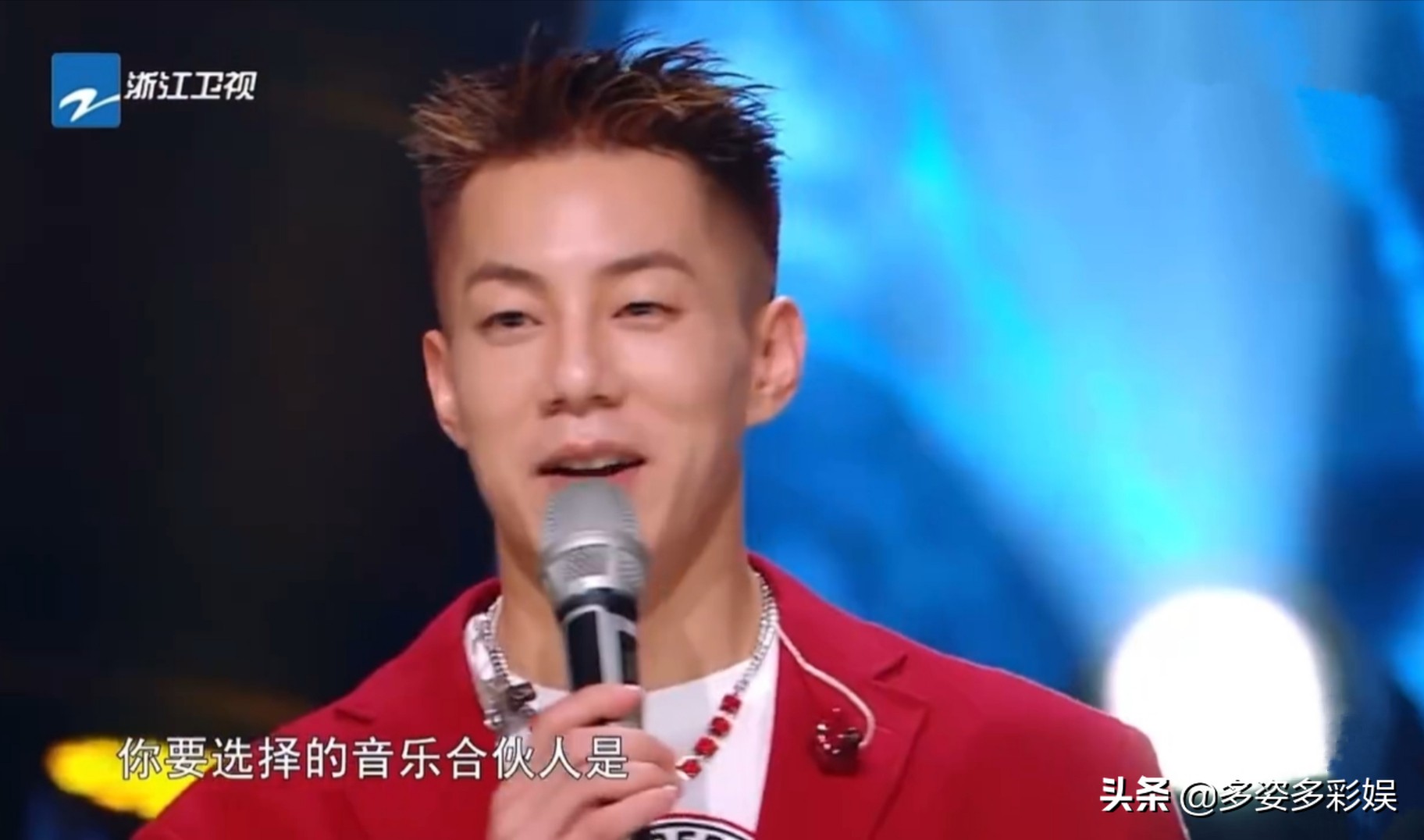 Ka Sibai very suffer god-given program to favor? With Xu Yi Shang Wenjie of foreign Zhang Shaohan sang a song respectively