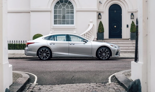 人总要有梦想 来看看这三款百万级豪车