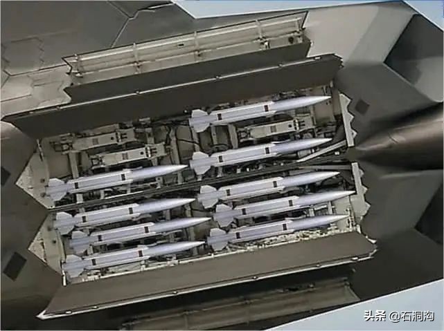 歼20最多能带多少枚导弹？隐藏一天才设计！解密“野兽”模式