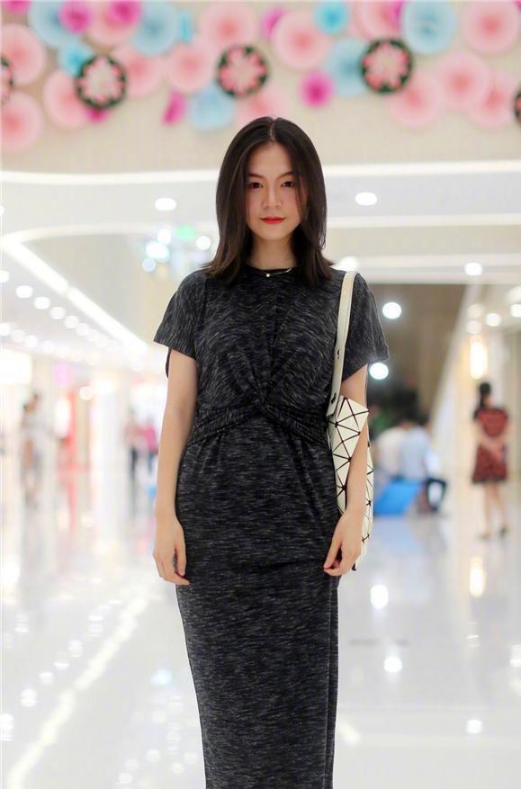 美女穿搭：迷茫时像一只漂泊太久的船，彼岸浓