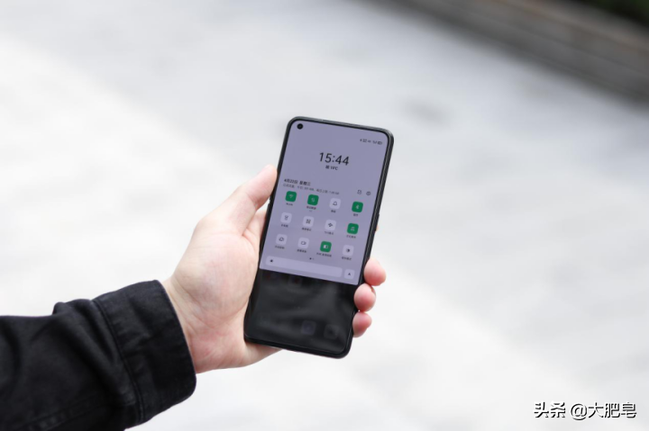 用轻薄机身还能征服你吗？OPPO Ace2上手体验