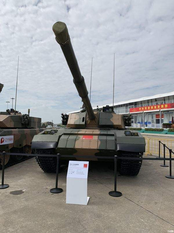 一万多辆59坦克怎么处理？拆了炼钢太浪费，放在