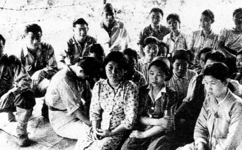 如果1945年日本不选择投降后面会怎么样？专家：