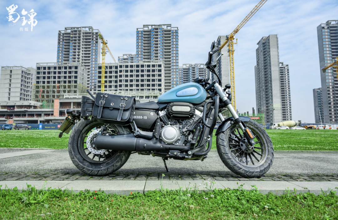 试驾|喜欢哈雷摩托？这款2万多点的金吉拉300能够实现愿望