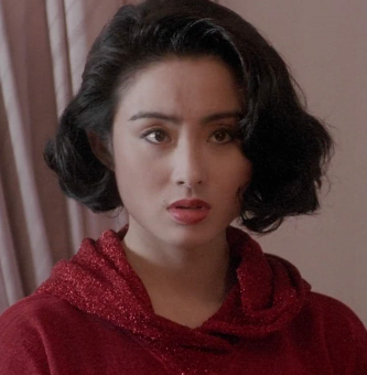 52岁张敏现身少林寺，最美星女郎如今瘦成骷髅，