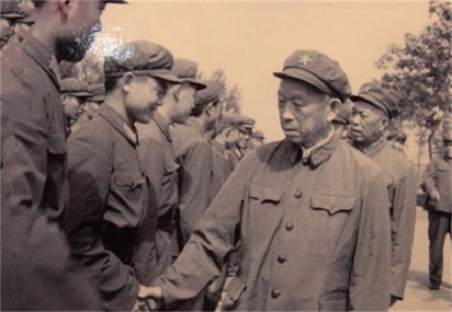 1955年授衔仪式后，有3人不满闹得最凶，最后分别得到什么军衔？