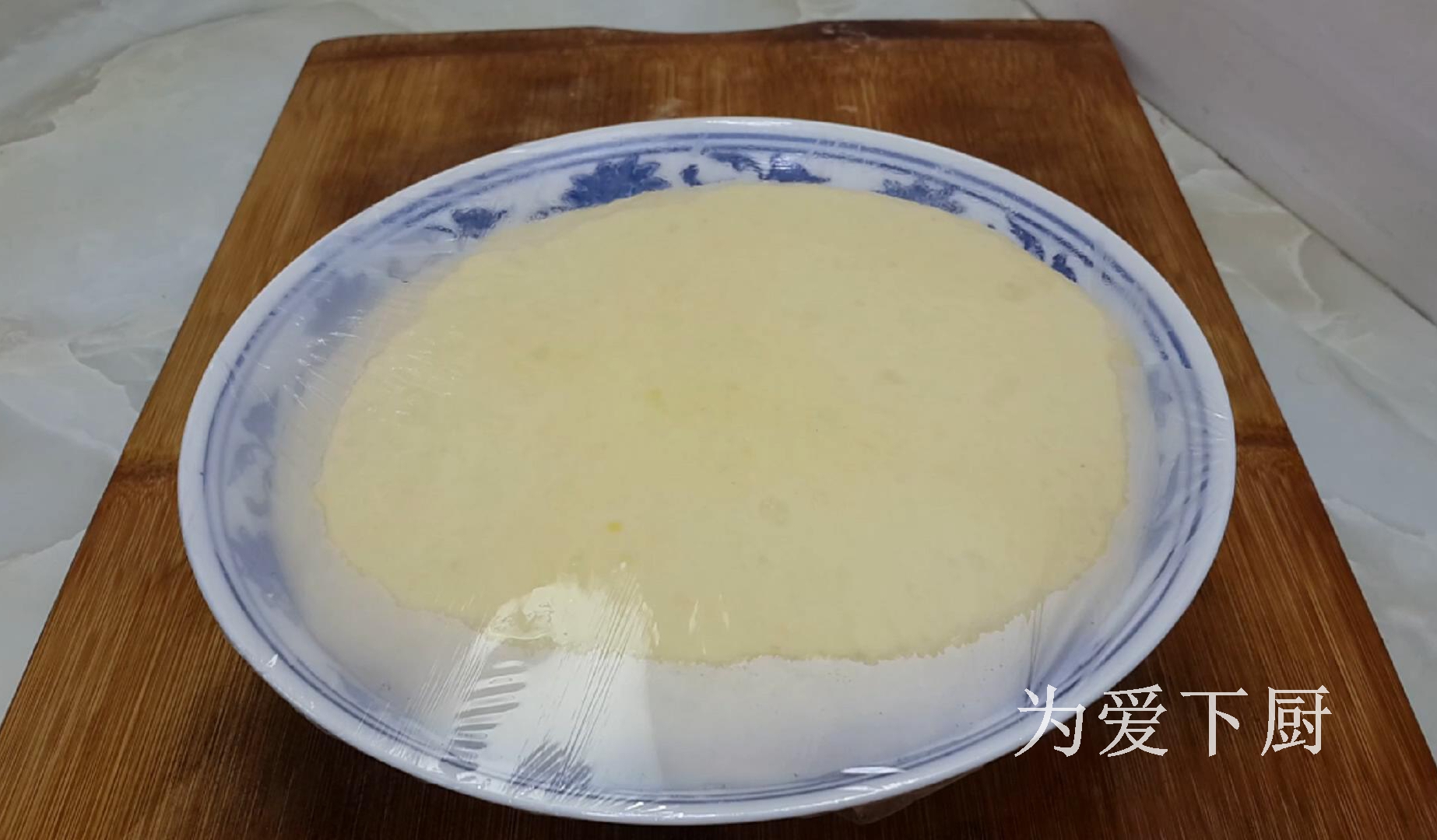 零食这样做才简单，加2个鸡蛋，外焦里软又香甜，比面包油条好吃