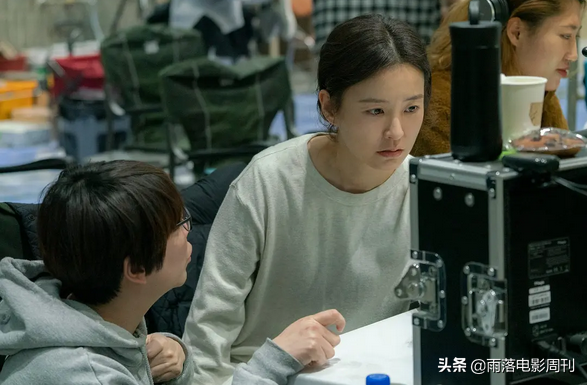 papi酱人设崩塌背后，告诉我们，女权or“道德绑架”？