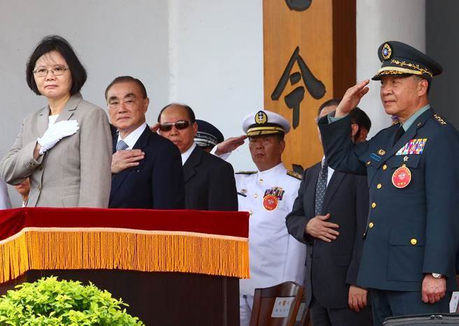 ̨����У����ž��򽫱���Ѫ���ո�̨�壬��������ʲô��