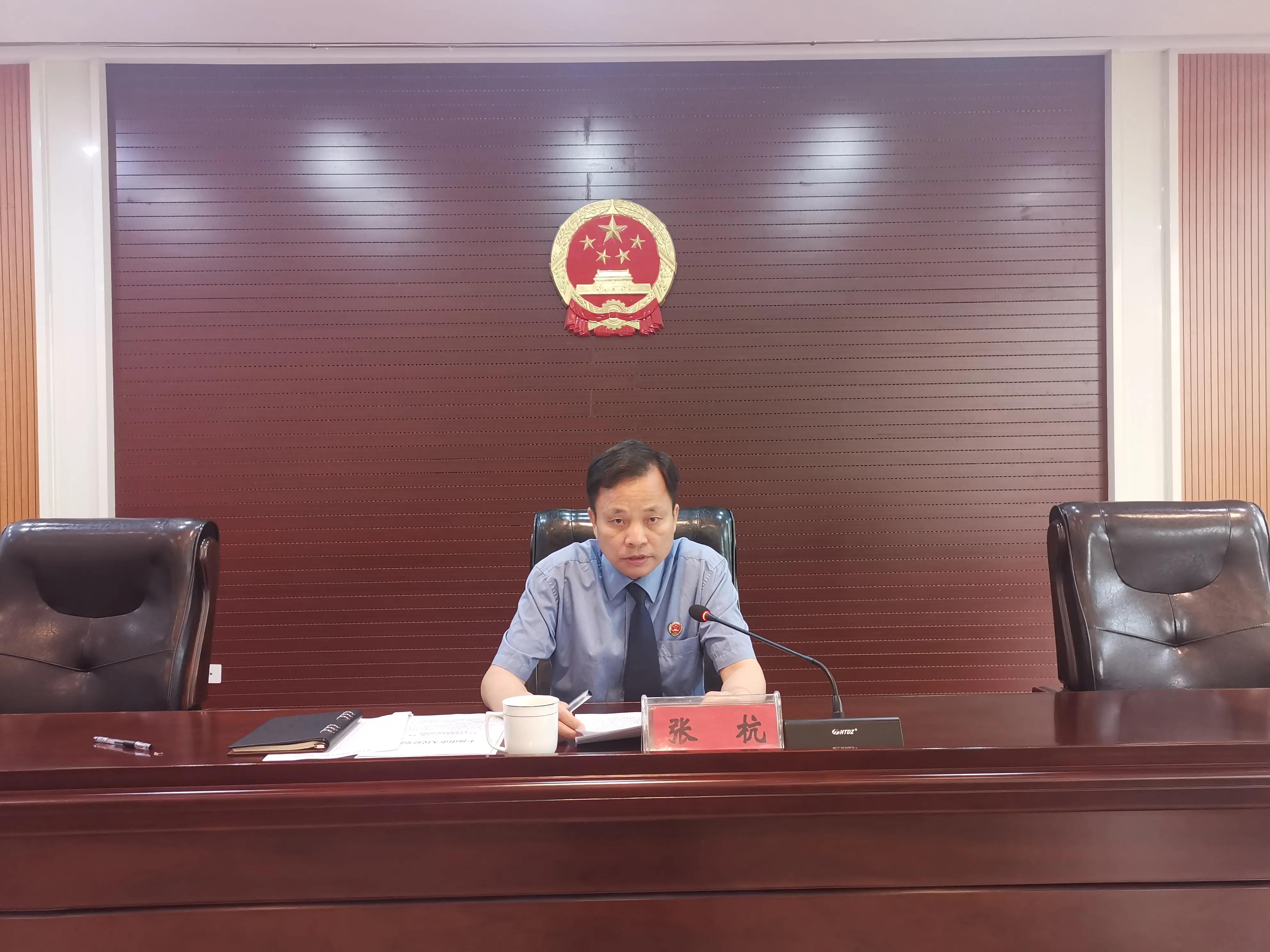 区法院院长武中立同志,区公安局局长杨继朝同志,区司法局局长张晓伟