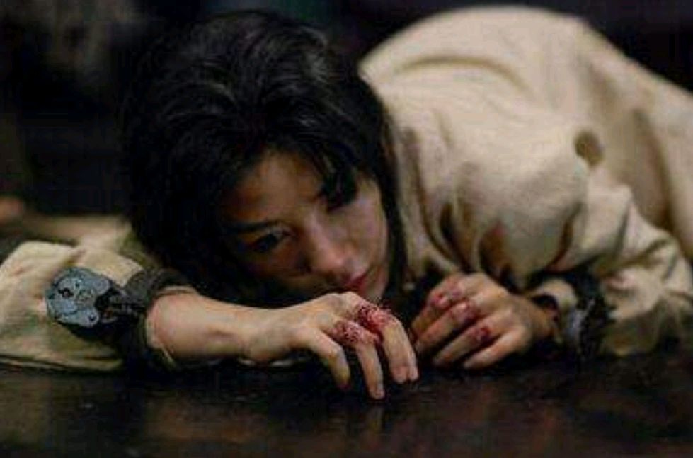 五代后梁的宫禁丑闻，为了夺取皇位，皇子们把自己的妻子献给父亲