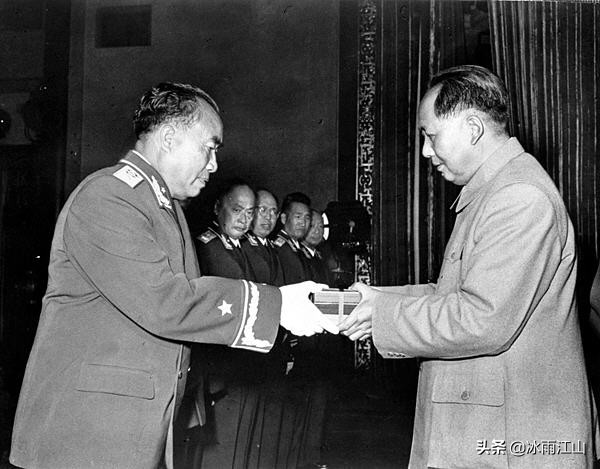 1955年大授衔，中国人民解放军第一次授衔，永载史册