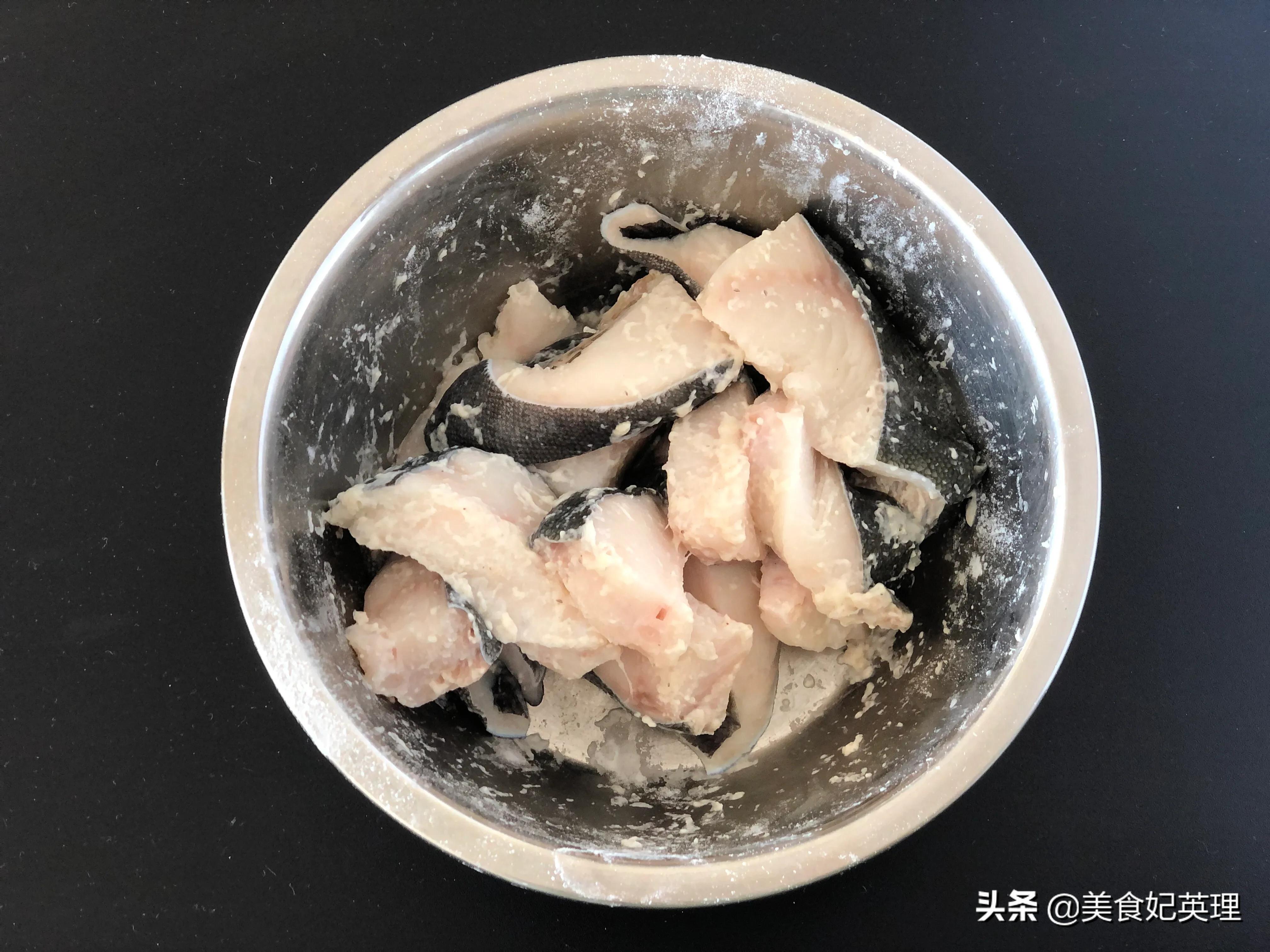 鳕鱼别再炖着吃了，试试这做法，麻辣鲜香巨下饭，老公直竖大拇指