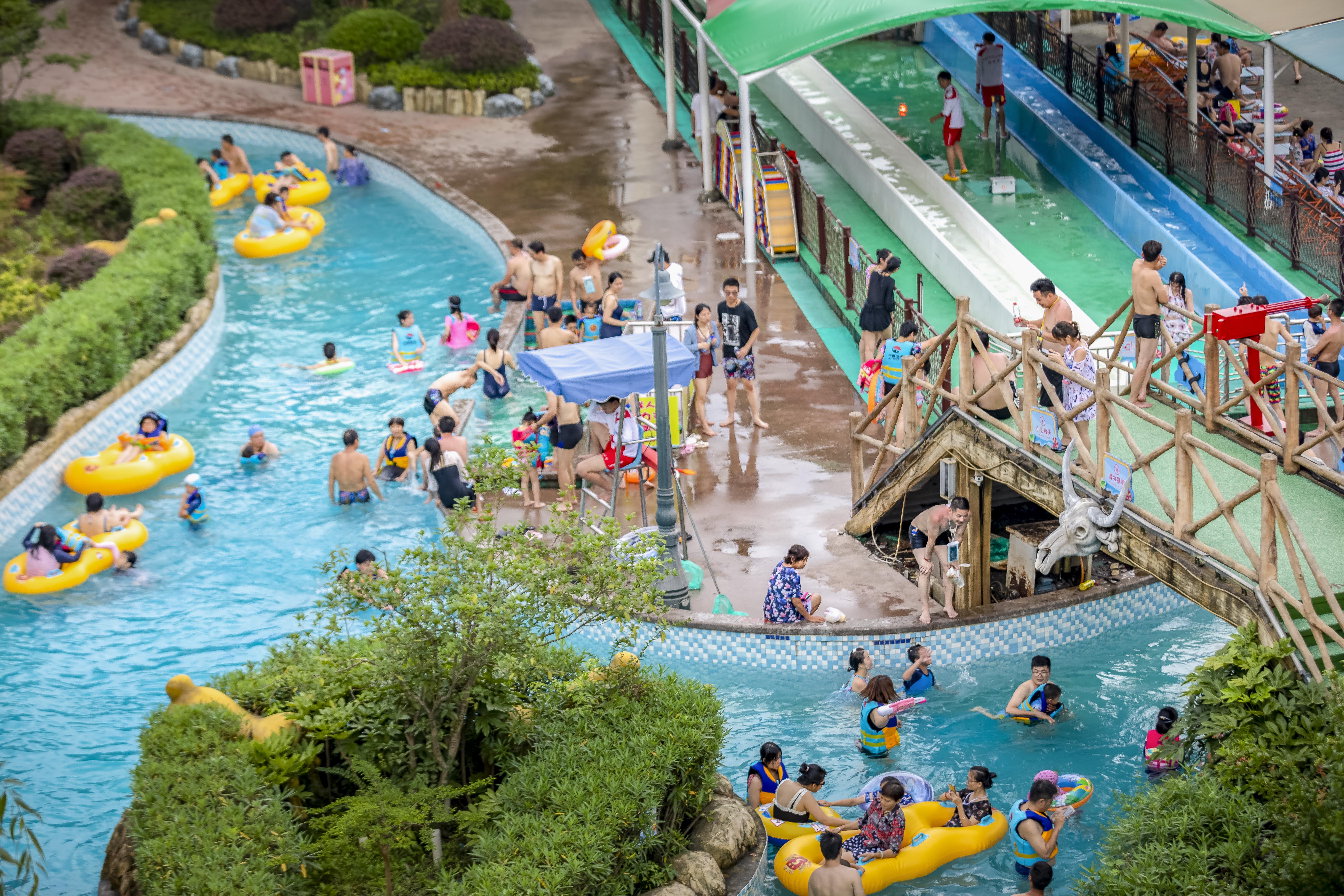 杭州夏季哪里可以避暑？去浪浪浪水乐园来一场水上蹦迪狂欢吧