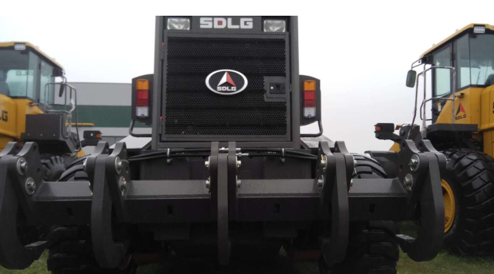 捷报！白俄罗斯市场G9220F大型平地机首破冰